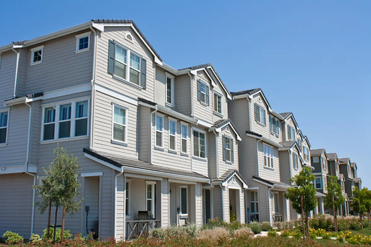 Tension Points That Surface When HOA Rules Feel Too Inflexible in Brooksville Communities